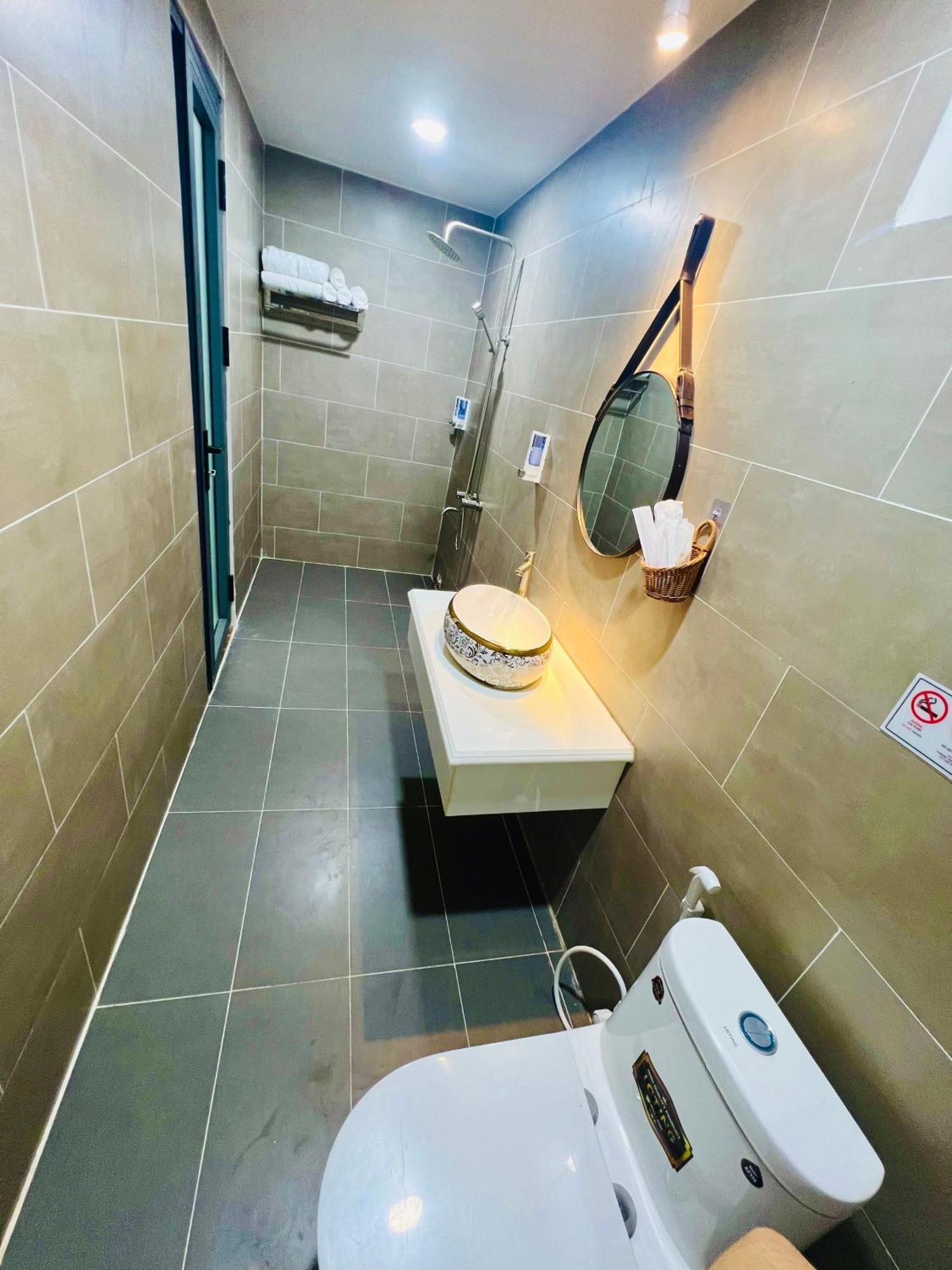 Khai Hoan Luxury Hotel Ben Cat 外观 照片